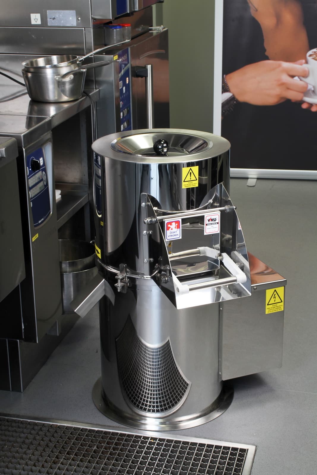 Pelapatate - in acciaio inox - capacità 6 kg | ŠKBZ-6N