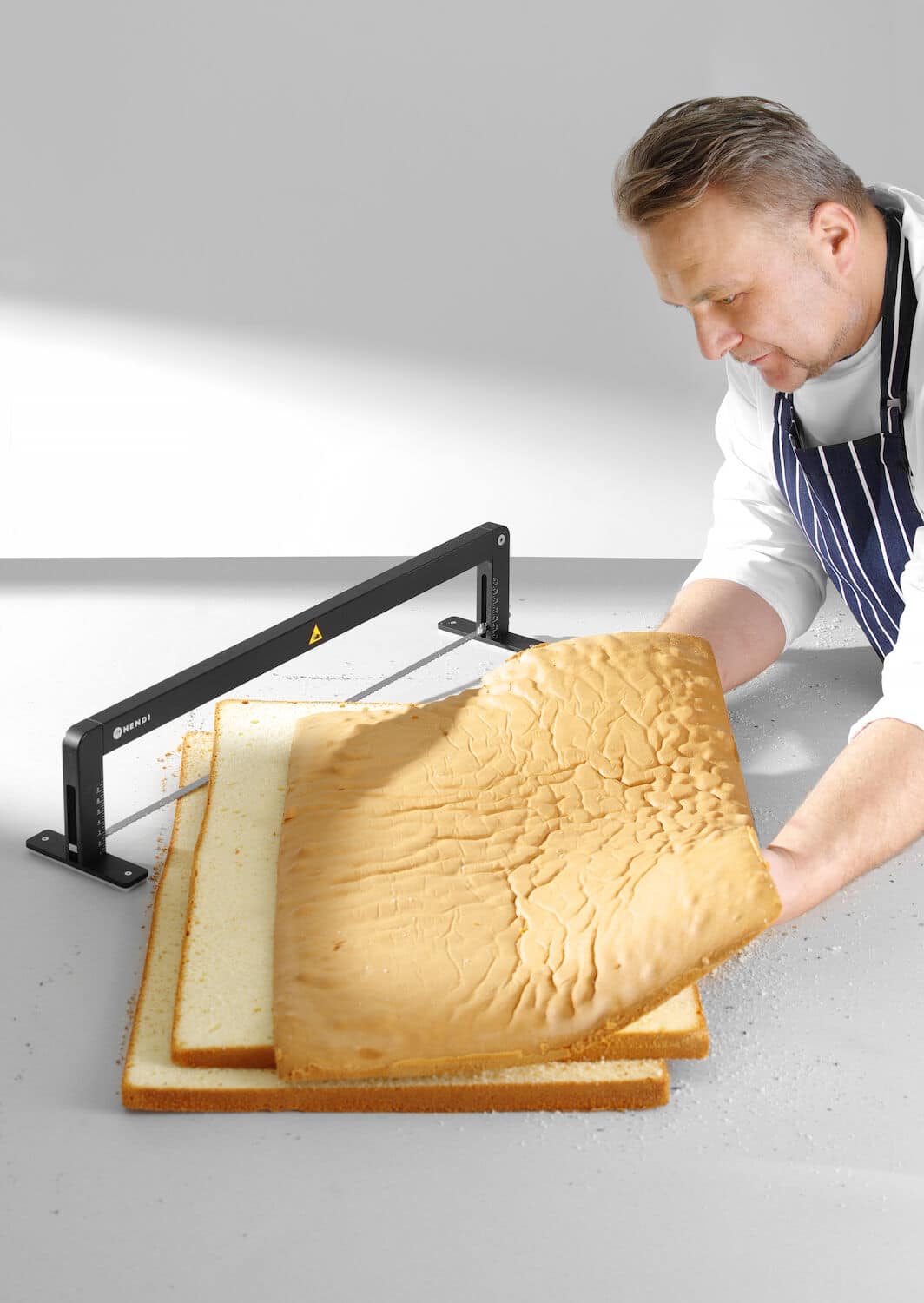 Sega per torta di pan di spagna - 620x120x(H)130 mm | Hendi 400098