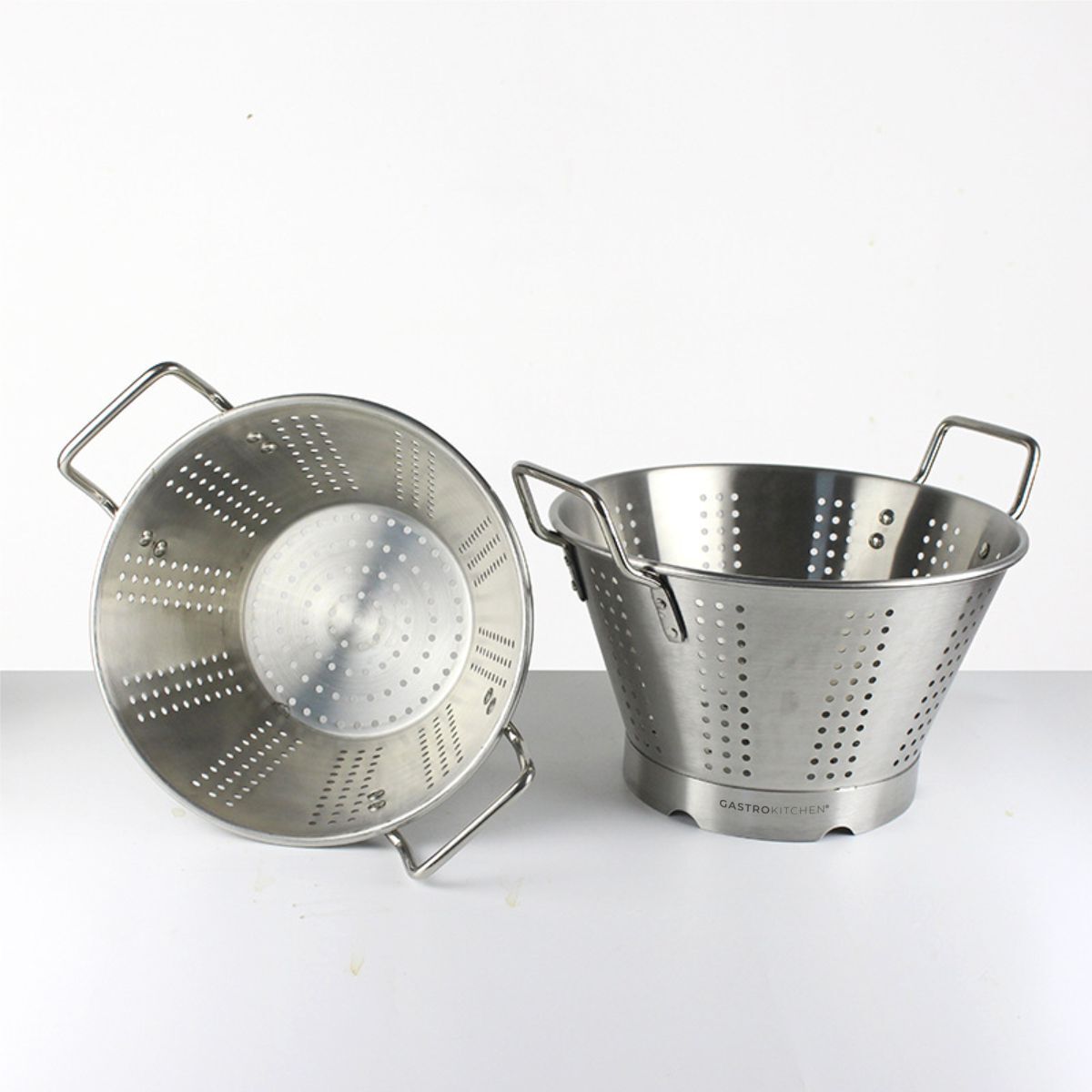 Scolapasta con manici - 9 L - conico - acciaio inox | Gastrokitchen